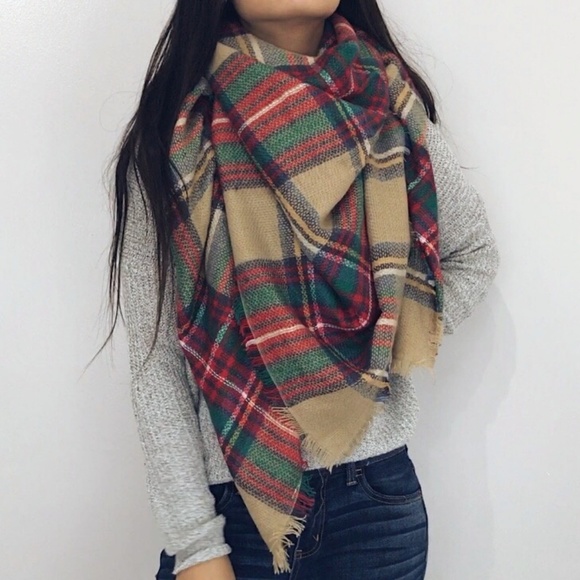 🆕 Juneau - Khaki Plaid Blanket Scarf - Picture 2 of 8